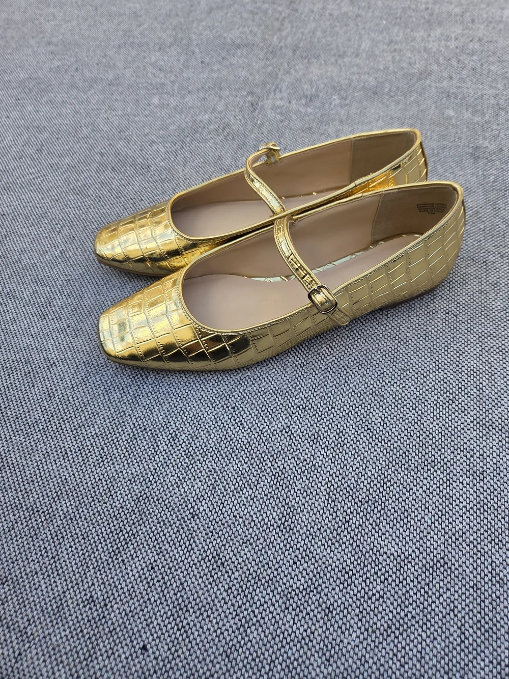 LOFT Gold Croc Embossed Mary Jane Flats Size 7.5